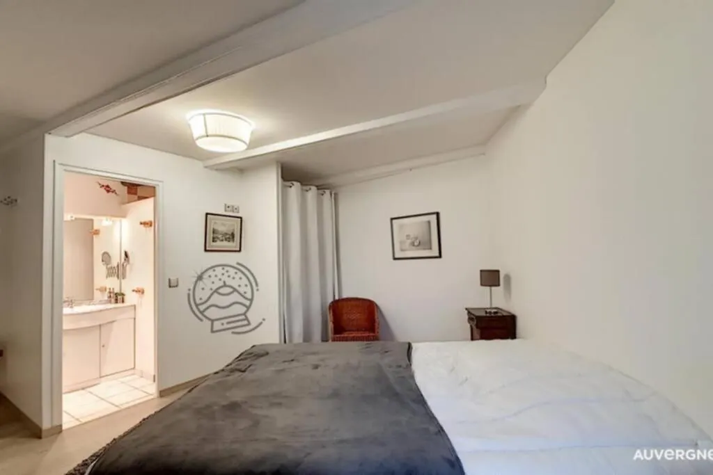 Apartment Gite Des Remparts Besse-et-Saint-Anastaise